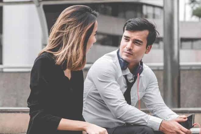How To start a conversation with a guy - main