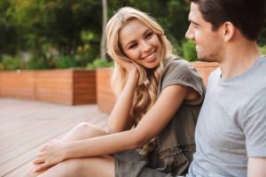 how to attract men - featured