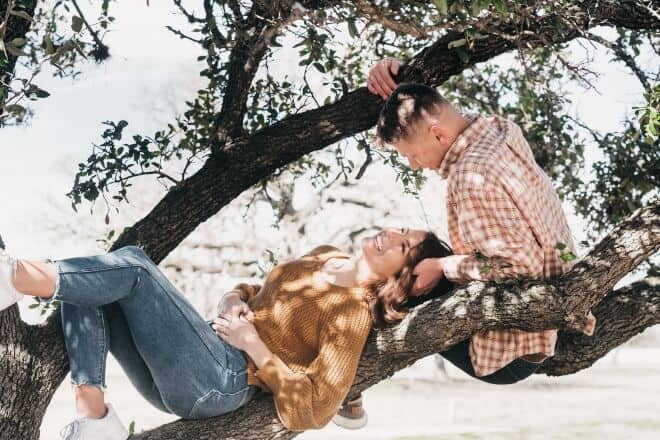 How to make a guy fall in love with you - main (1)