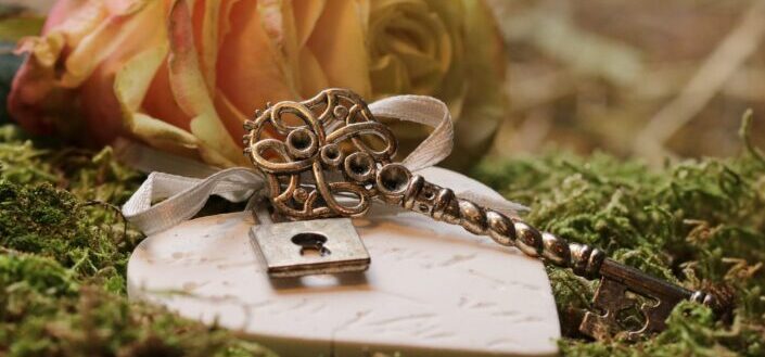 aesthetic lock and key 