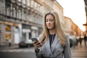How To Text A Guy - featured