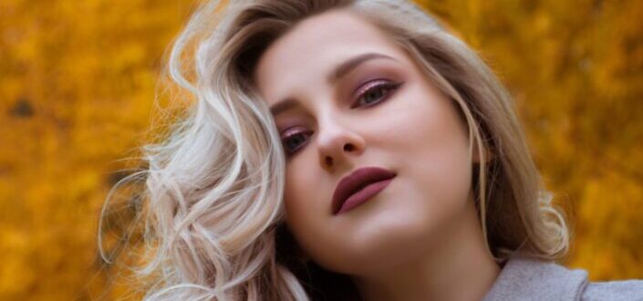 A gorgeous looking blonde haired woman