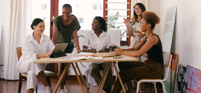 How to pick the best funny questions to ask - It’s All About Timing