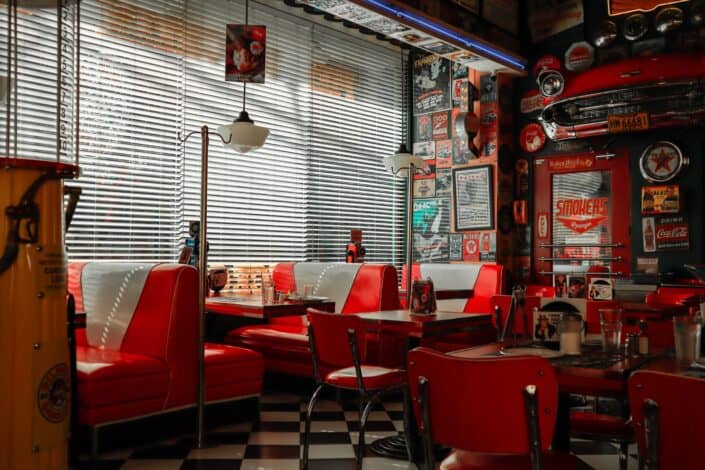 A diner ready for customers.