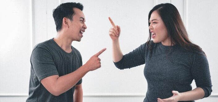 signs you're in a toxic relationship