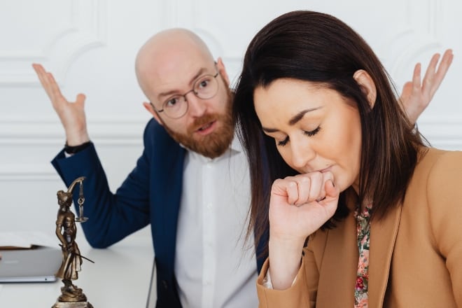 A Couple Having an Argument - Signs He is a Liar