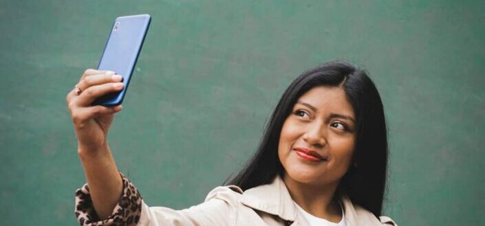 woman taking selfie