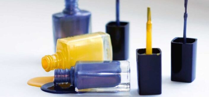 Glass bottles with pouring nail polish